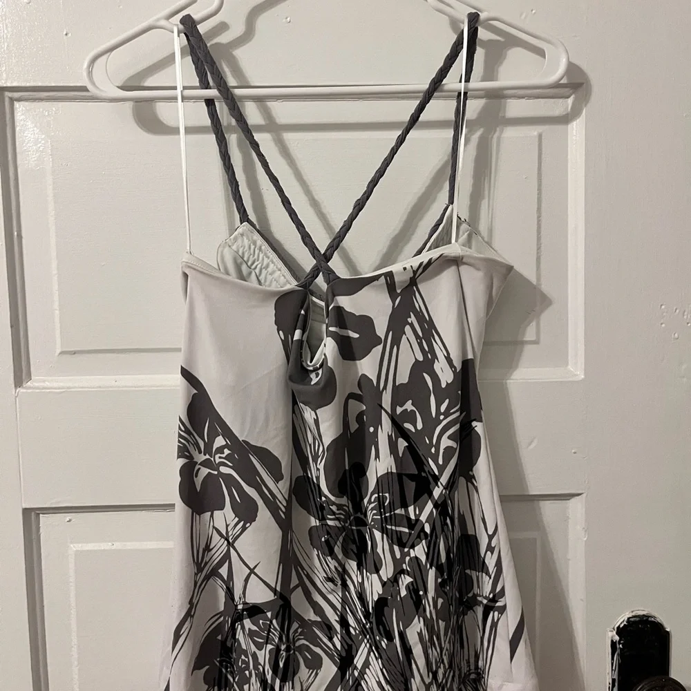 Top - Picture 3 of 4